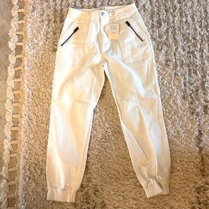 White cargo pant cropped jogger zipper pocket Letters to Juliet LTJ NWT ANTHRO